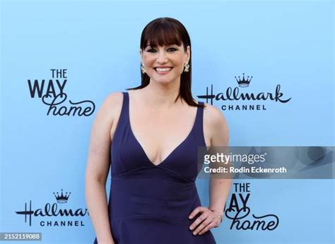 1,551 Chyler Leigh Photos Stock Photos & High